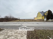 Prodej komerčního pozemku 1 037 m2, Holešov, D55 -, cena 3590000 CZK / objekt, nabízí 