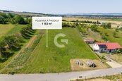 Pozemek pro bydlení (1 182 m2) - Bílovice u Uherského Hradiště (část Včelary), cena 4400000 CZK / objekt, nabízí 